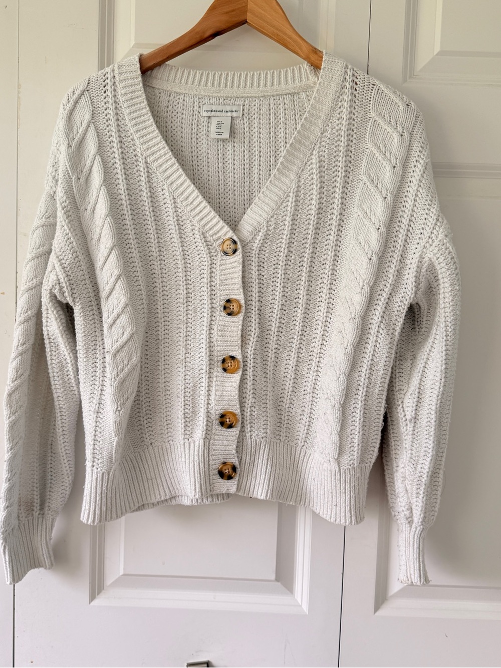 cupcakes & cashmere Cream Cable-Knit Button Cardigan